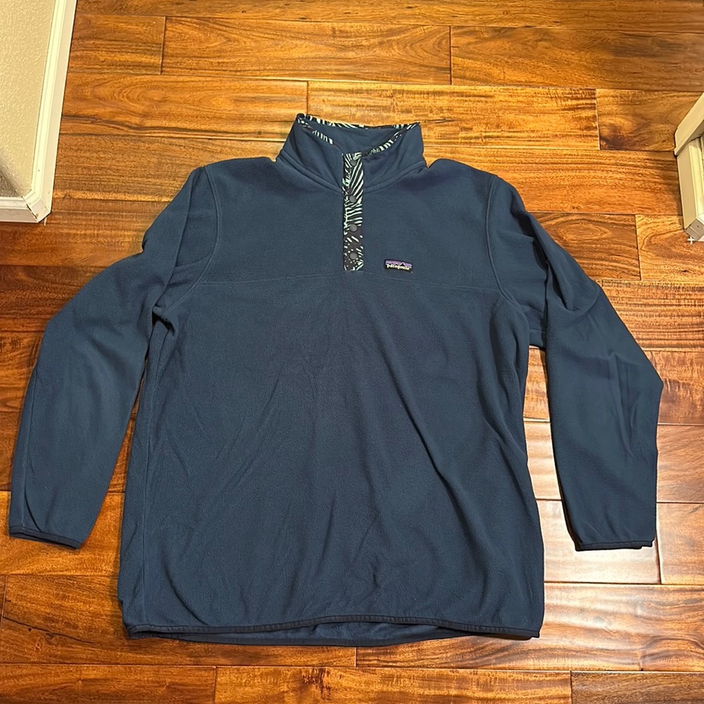 Men’s micro d snap t fleece. Size XXL.. good condition